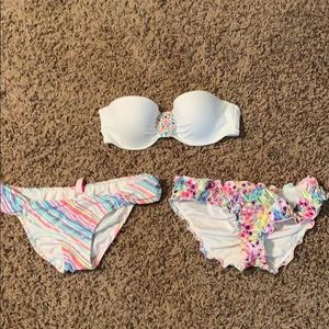 Mix match bikini.